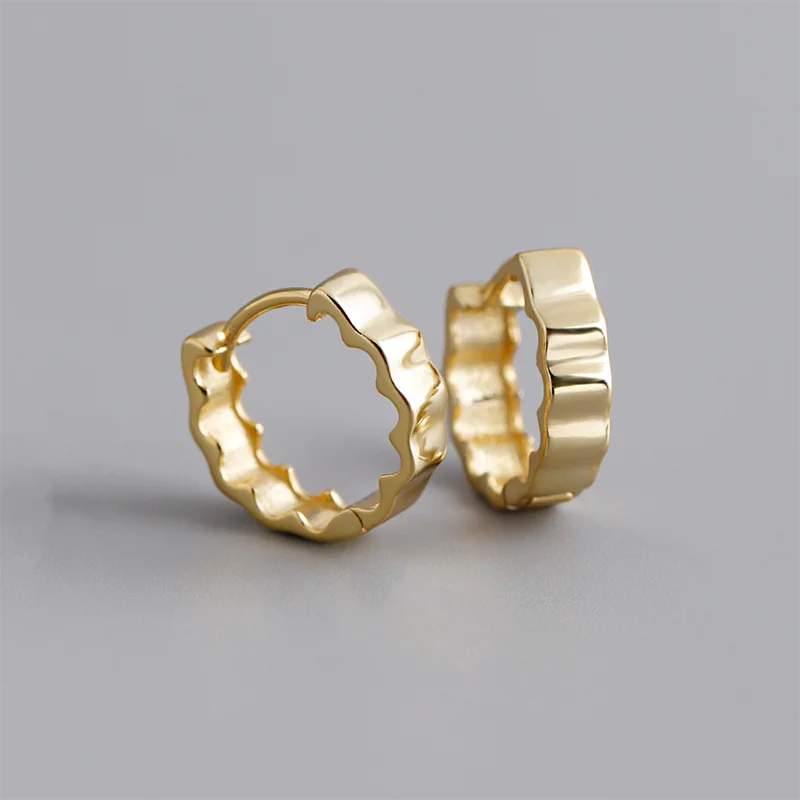 Minimalista hullámos ezüst fülbevaló - Eyla Jewelry