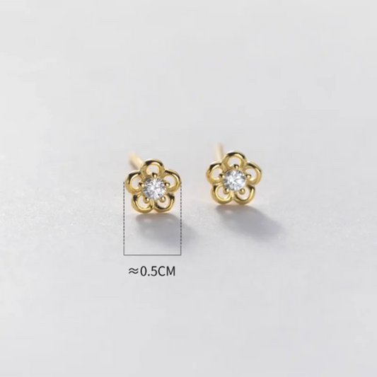 Kristályos virág aranyozott ezüst fülbevaló