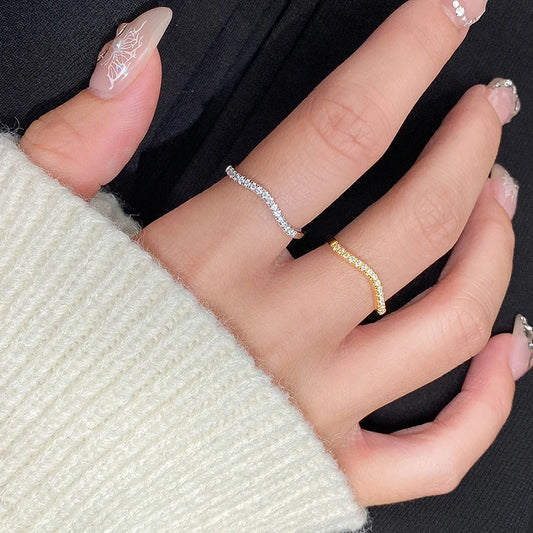 Ragyogó hullámzó ezüst gyűrű - Eyla Jewelry