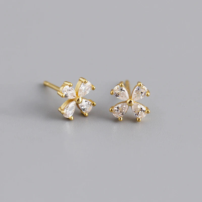 Négyágú virágos ezüst fülbevaló - Eyla Jewelry