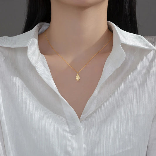 Madártoll aranyozott ezüst nyaklánc - Eyla Jewelry