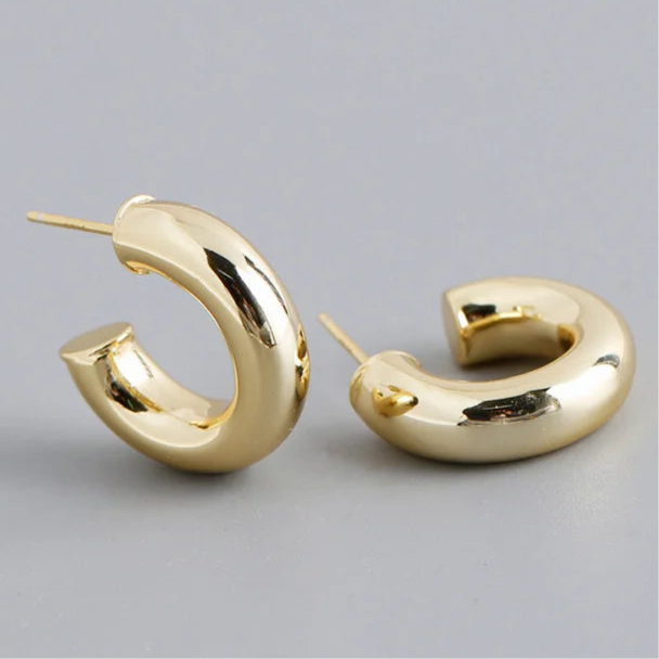 Minimalista C profilú ezüst fülbevaló - Eyla Jewelry