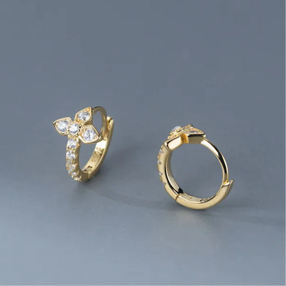 Kis méretű kereszt ezüst fülbevaló - Eyla Jewelry