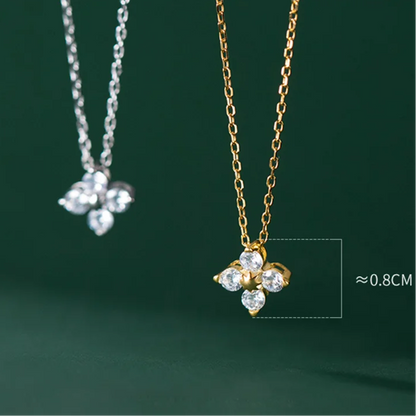 Lóhere ezüst nyaklánc - Eyla Jewelry