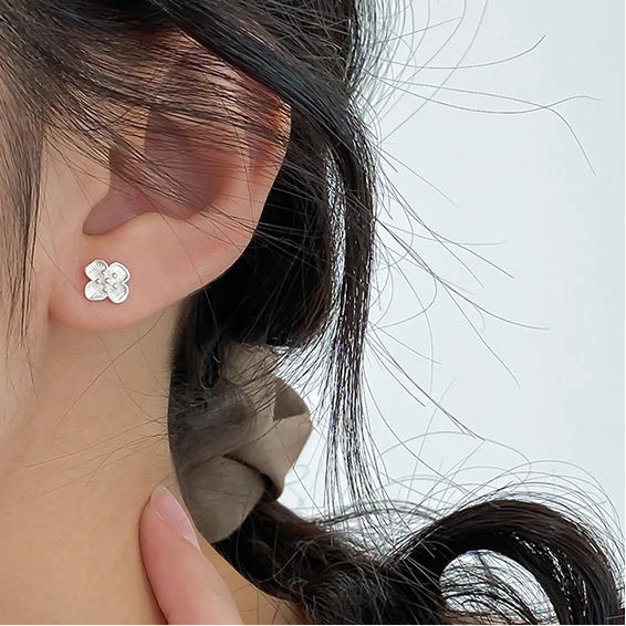 Virágos sterling ezüst fülbevaló - Eyla Jewelry