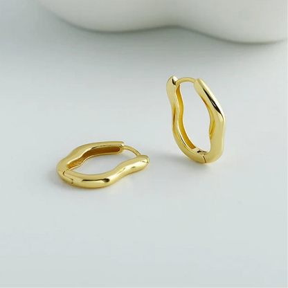 Hullámzó ezüst karika-fülbevaló - Eyla Jewelry