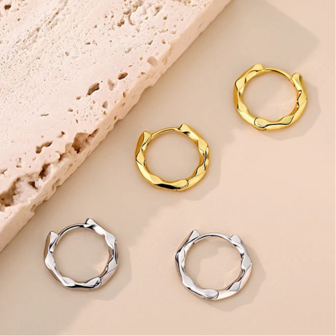 Rusztikus hatású ezüst karika-fülbevaló - Eyla Jewelry