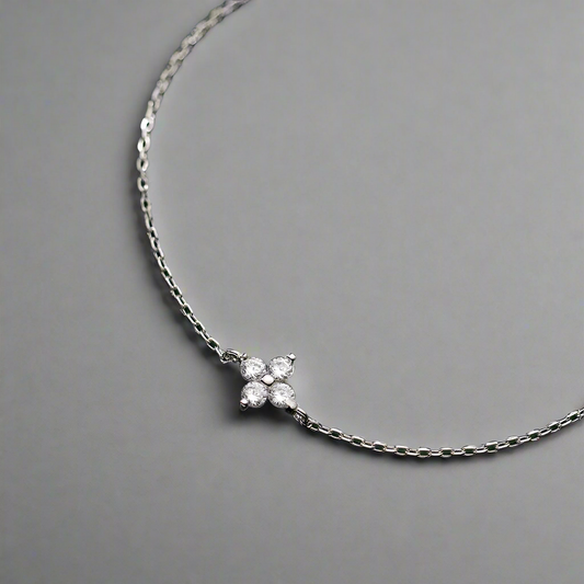 Lóhere ezüst karkötő - Eyla Jewelry