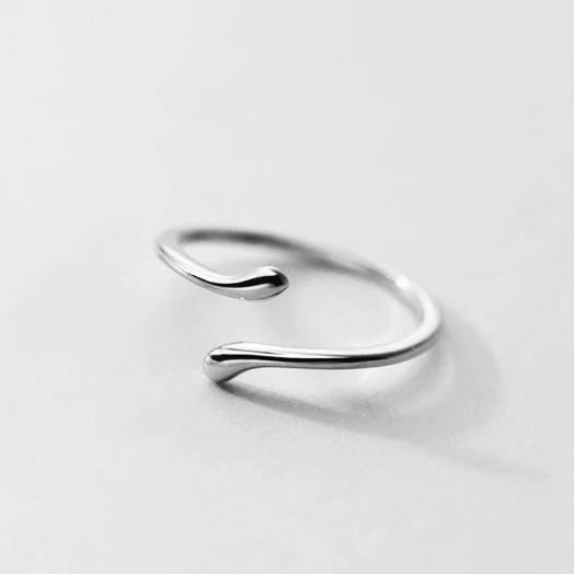 Letisztult hullámos ezüst gyűrű - Eyla Jewelry