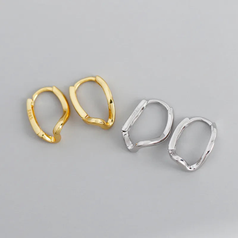 Minimalista csavart ezüst fülbevaló - Eyla Jewelry
