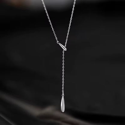 Csepp formájú ezüst nyaklánc