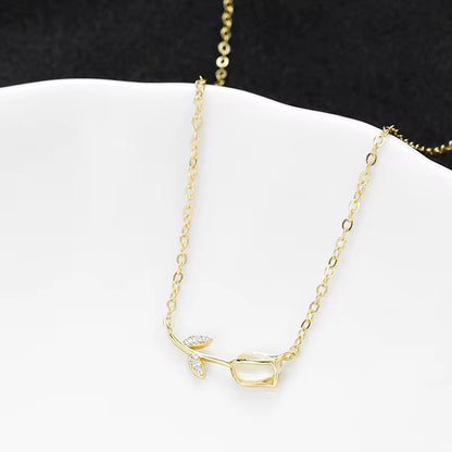 Tulipános ezüst nyaklánc