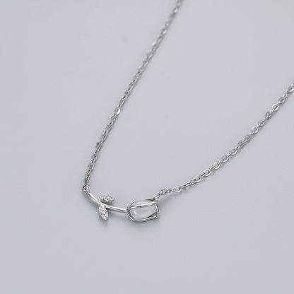 Tulipános ezüst nyaklánc