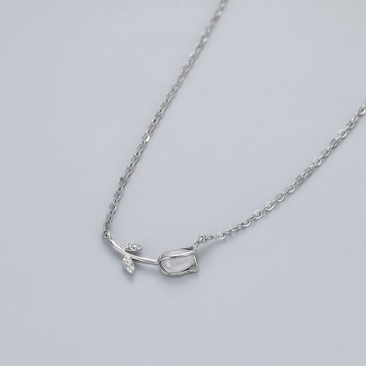 Tulipános ezüst nyaklánc