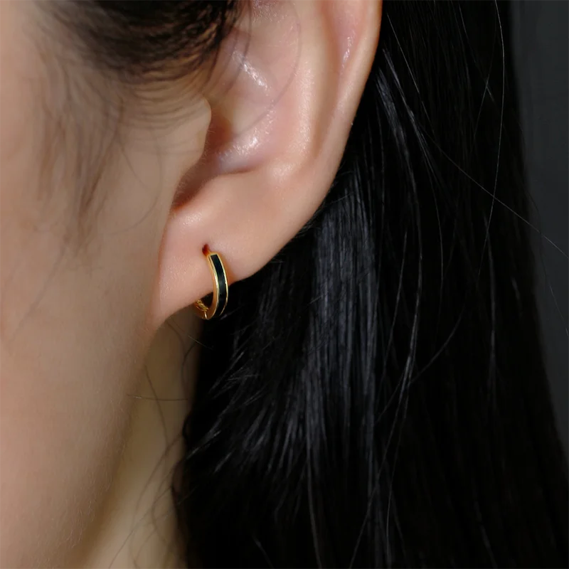 Fekete kerámia hatású ezüst fülbevaló - Eyla Jewelry