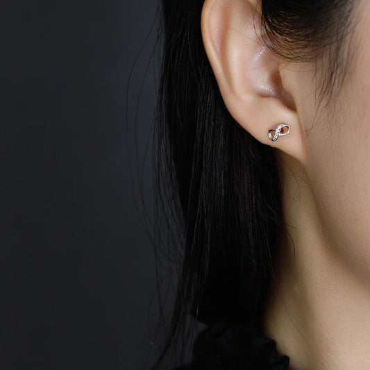 Ragyogó végtelen ezüst fülbevaló - Eyla Jewelry