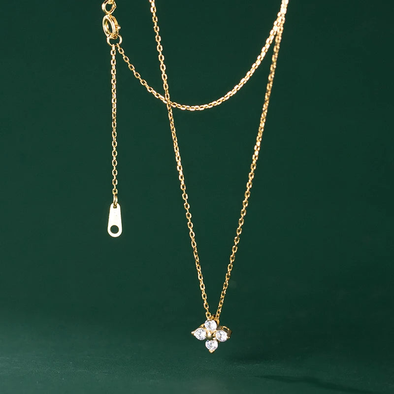 Lóhere ezüst nyaklánc - Eyla Jewelry