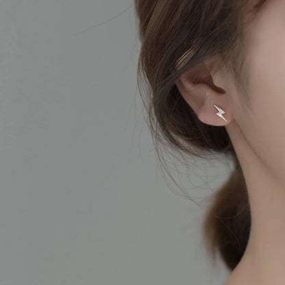 Kicsi villám ezüst fülbevaló - Eyla Jewelry