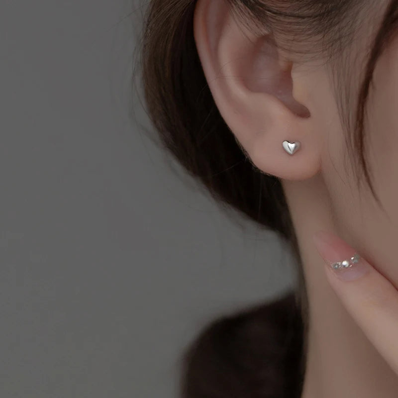 Minimalista kicsi szív ezüst fülbevaló - Eyla Jewelry