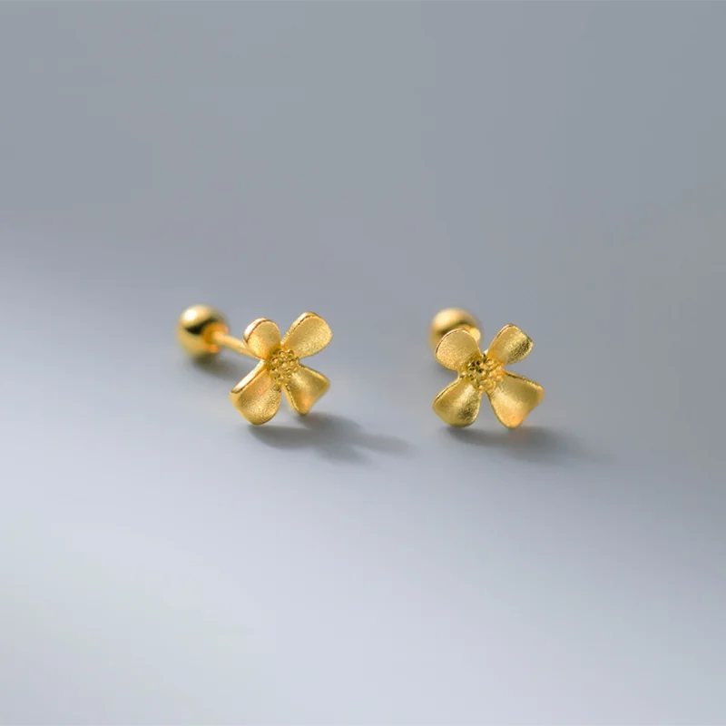 Virágos aranyozott ezüst fülbevaló - Eyla Jewelry