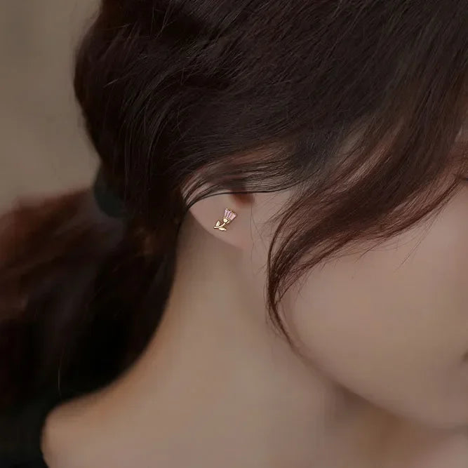 Minimalista tulipános ezüst fülbevaló - Eyla Jewelry