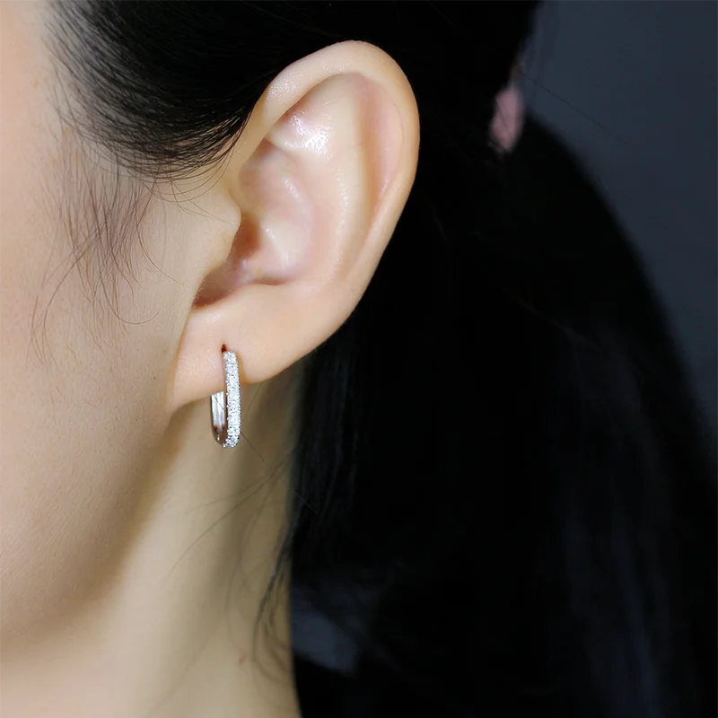 Ragyogó ovális ezüst fülbevaló - Eyla Jewelry