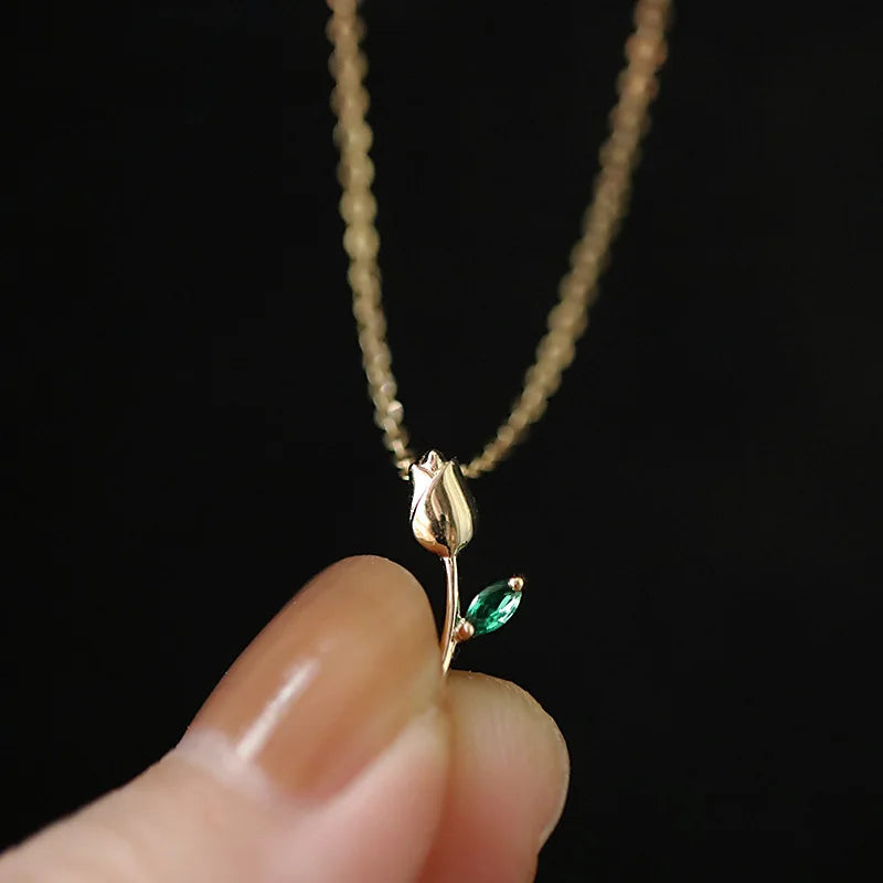 Minimalista tulipános ezüst nyaklánc