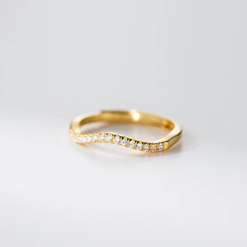 Ragyogó hullámzó ezüst gyűrű - Eyla Jewelry