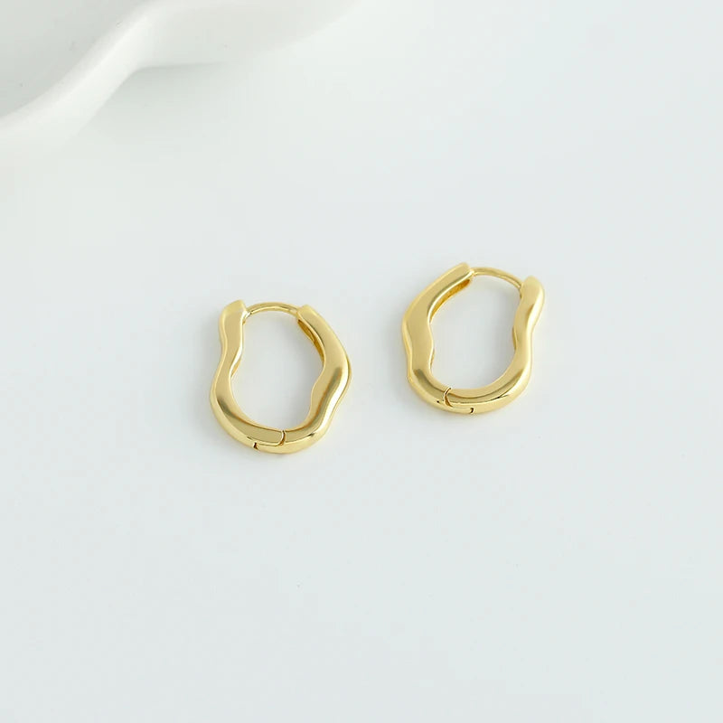 Hullámzó ezüst karika-fülbevaló - Eyla Jewelry