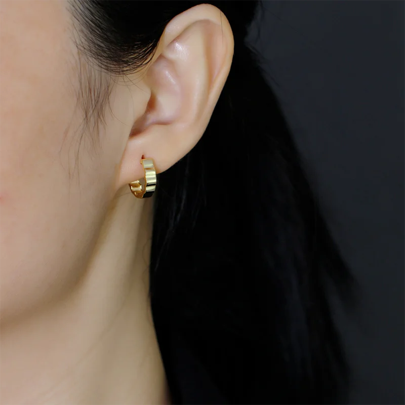 Minimalista hullámos ezüst fülbevaló - Eyla Jewelry