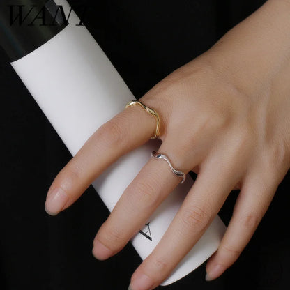 Vékony hullámos ezüst gyűrű - Eyla Jewelry