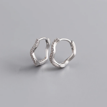 Hullámos ragyogás ezüst fülbevaló - Eyla Jewelry