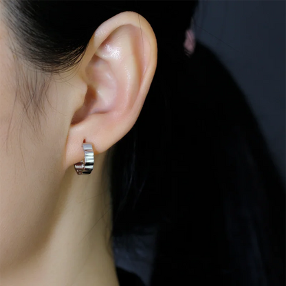 Minimalista hullámos ezüst fülbevaló - Eyla Jewelry