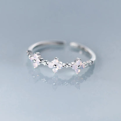 Kicsi virágos ezüst gyűrű - Eyla Jewelry