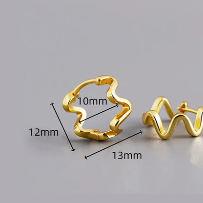 Különleges hullámos ezüst fülbevaló