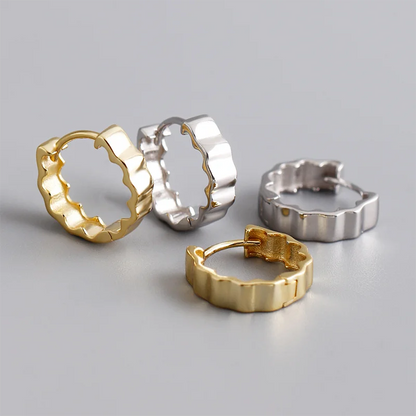 Minimalista hullámos ezüst fülbevaló - Eyla Jewelry