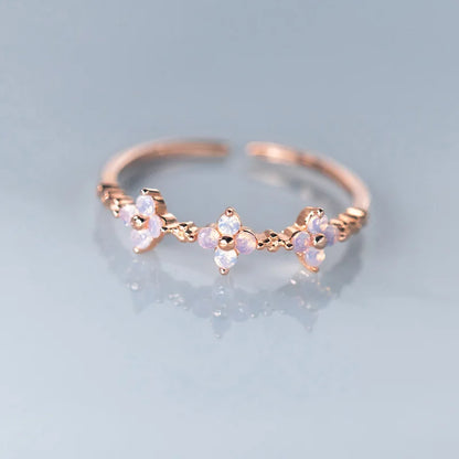 Kicsi virágos ezüst gyűrű - Eyla Jewelry