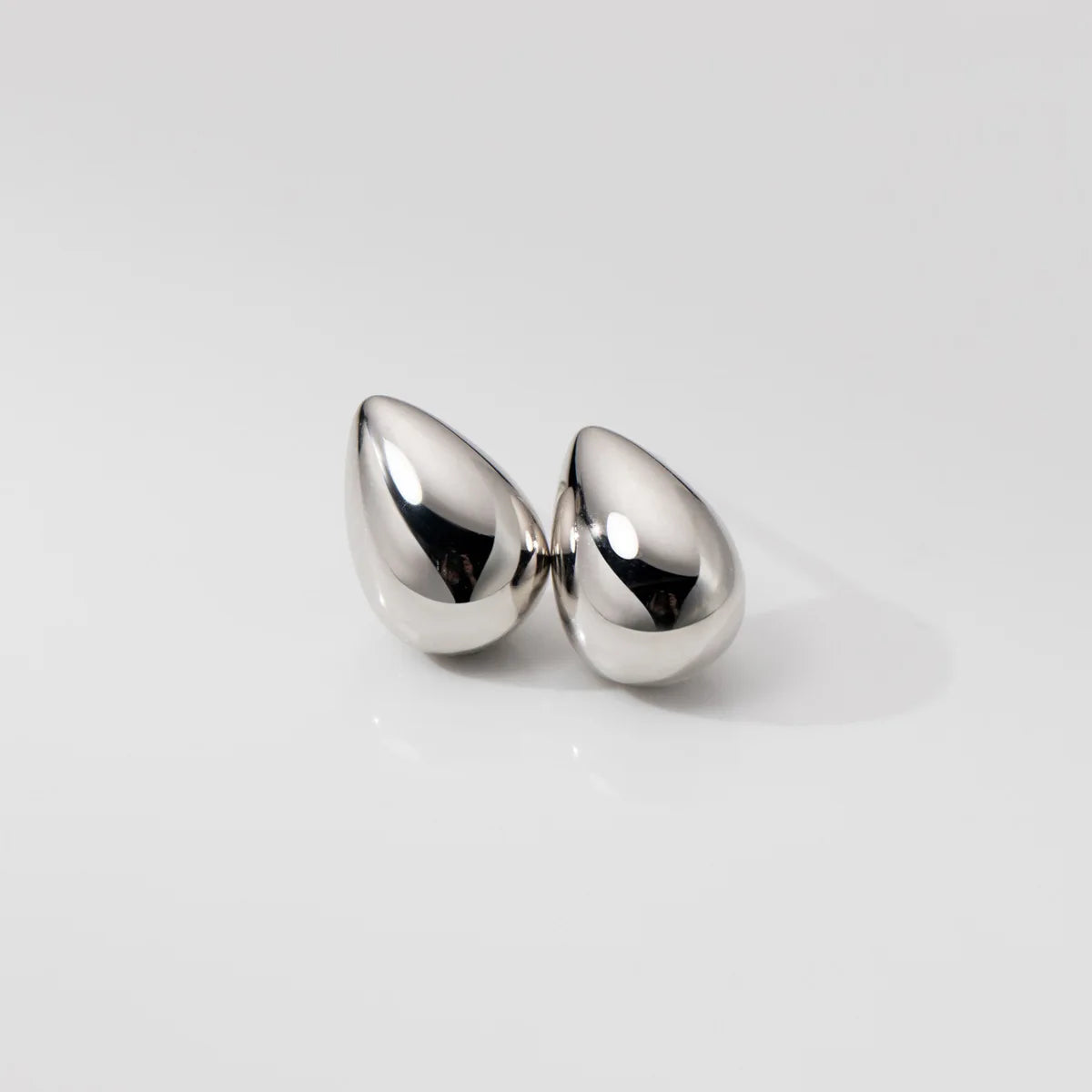 Vízcsepp formájú ezüst fülbevaló