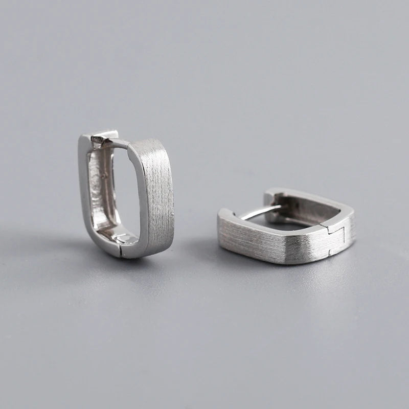 Csiszolt négyszögletű ezüst fülbevaló - Eyla Jewelry