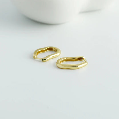 Hullámzó ezüst karika-fülbevaló - Eyla Jewelry