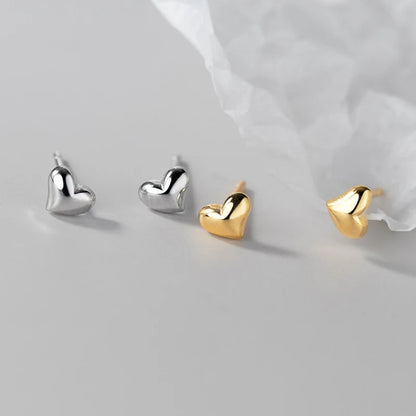Minimalista kicsi szív ezüst fülbevaló - Eyla Jewelry